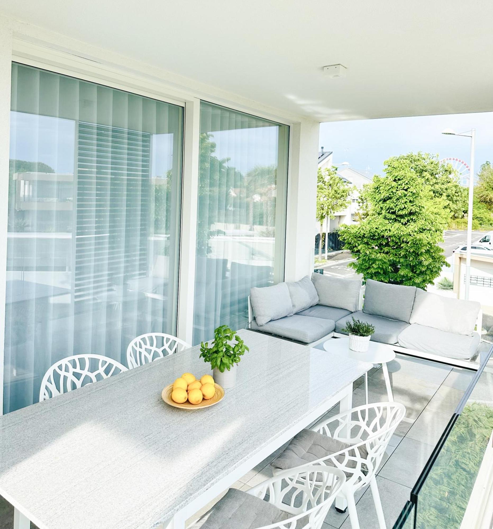 Apartment Luma With Pool Lido di Jesolo Eksteriør bilde